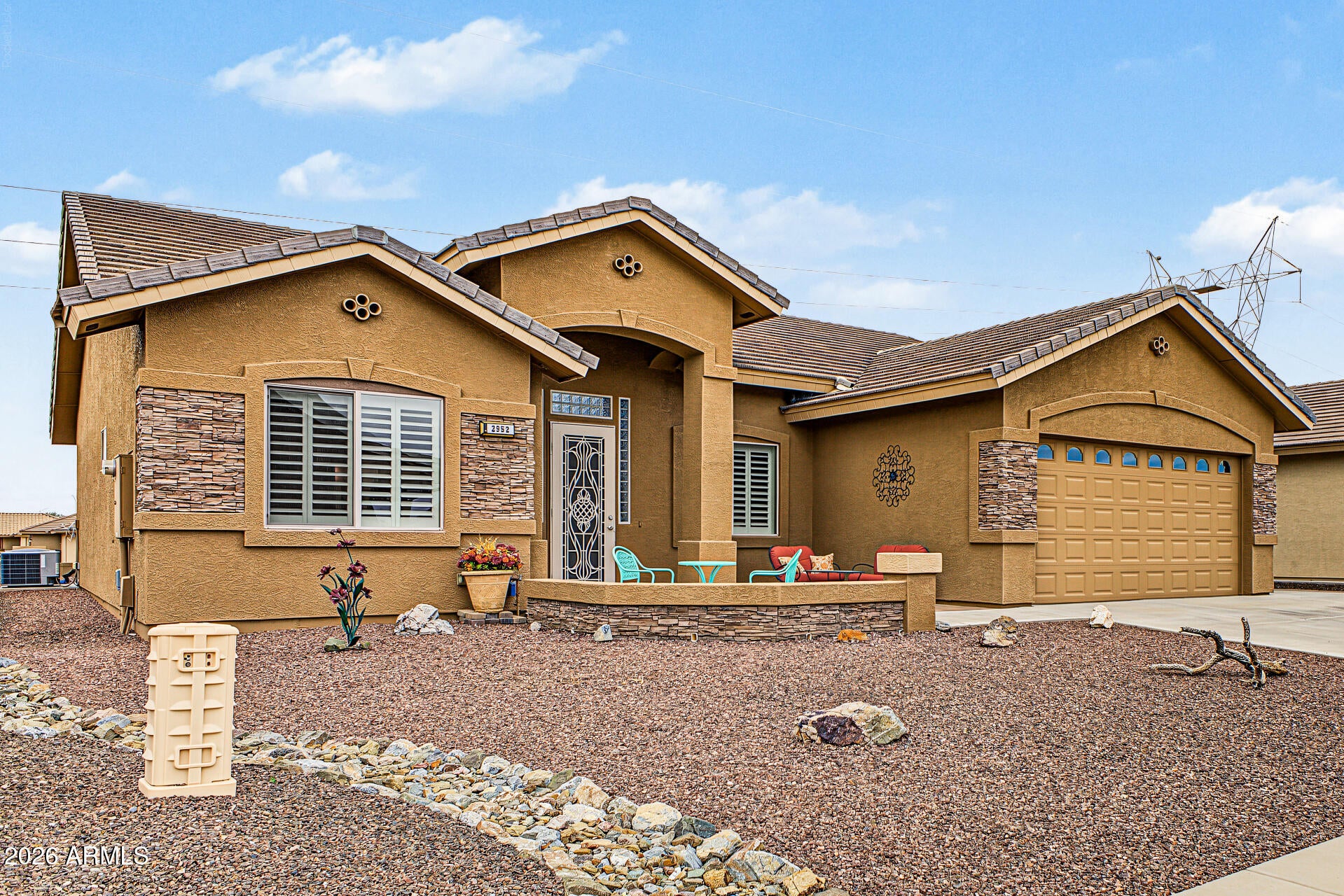 2952 S LINDENWOOD --