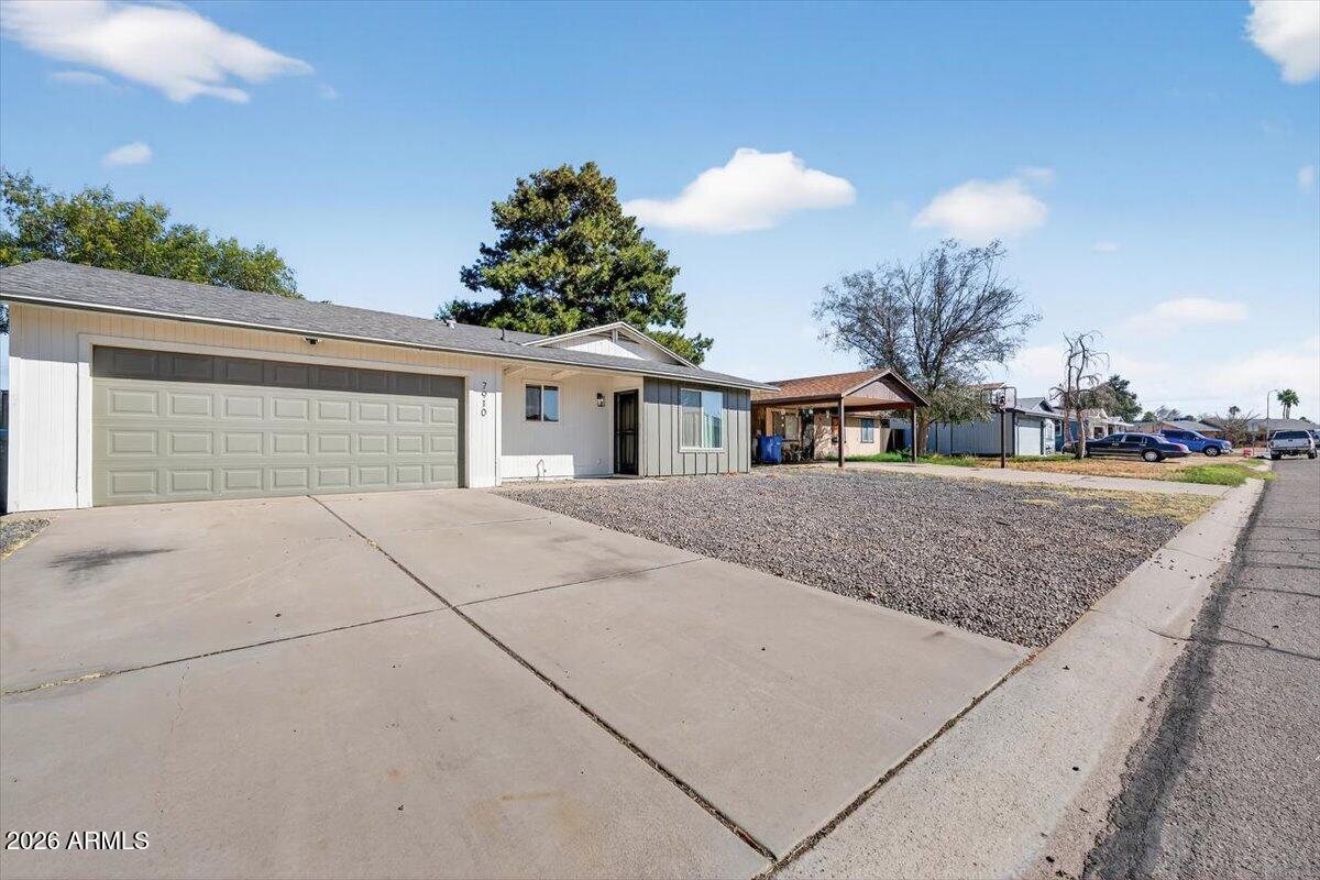 7910 E GARNET Avenue