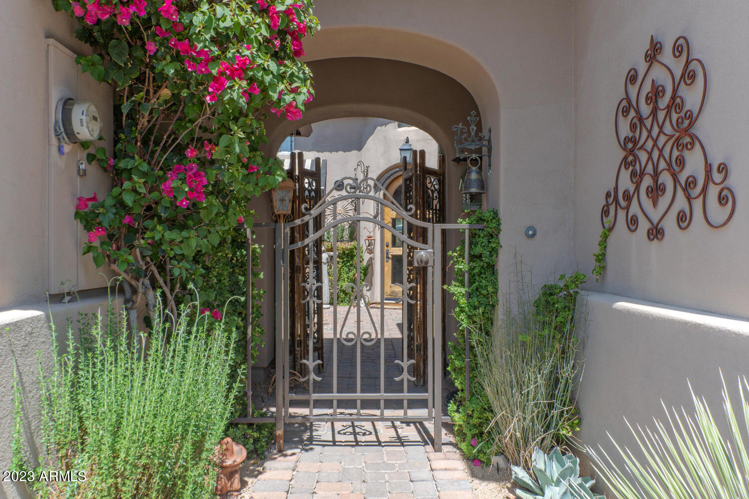 8882 E FLATHORN Drive