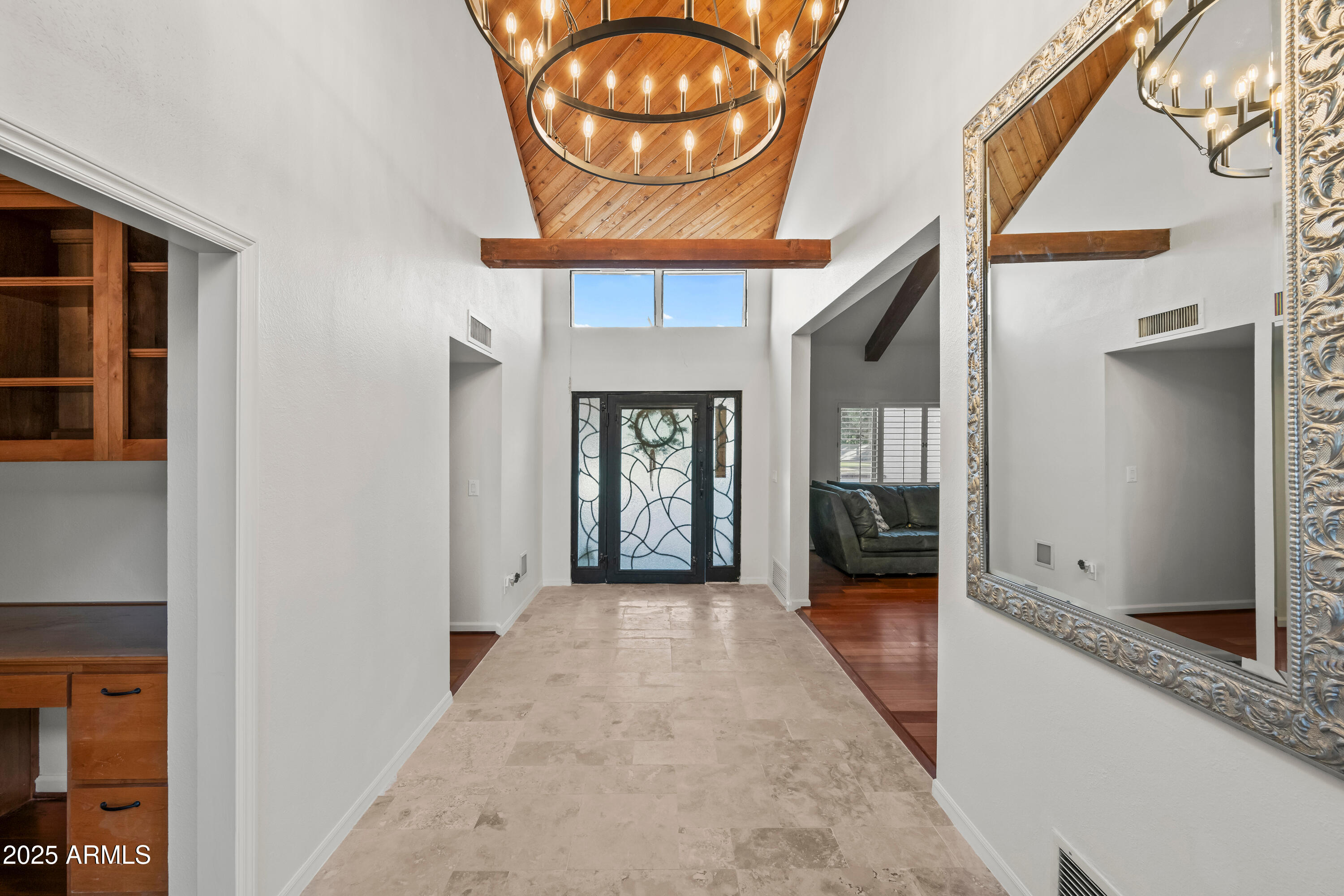 540 E CERCADO Lane