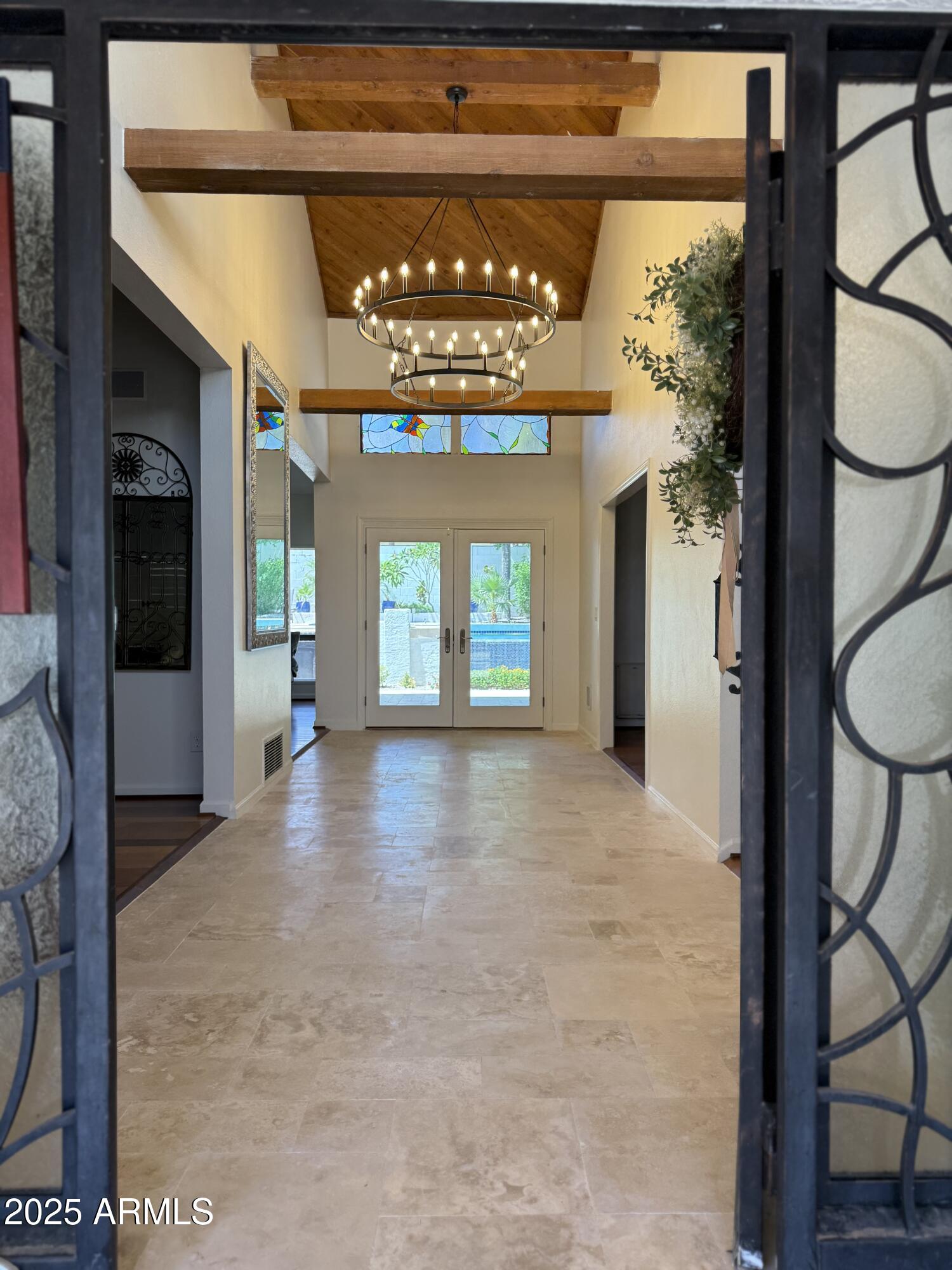 540 E CERCADO Lane
