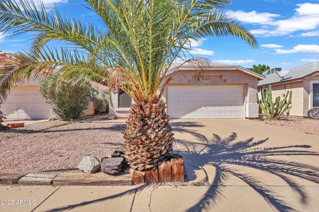 Photo of 2634 N Saffron Circle, Mesa, AZ 85215 (MLS # 6926107)