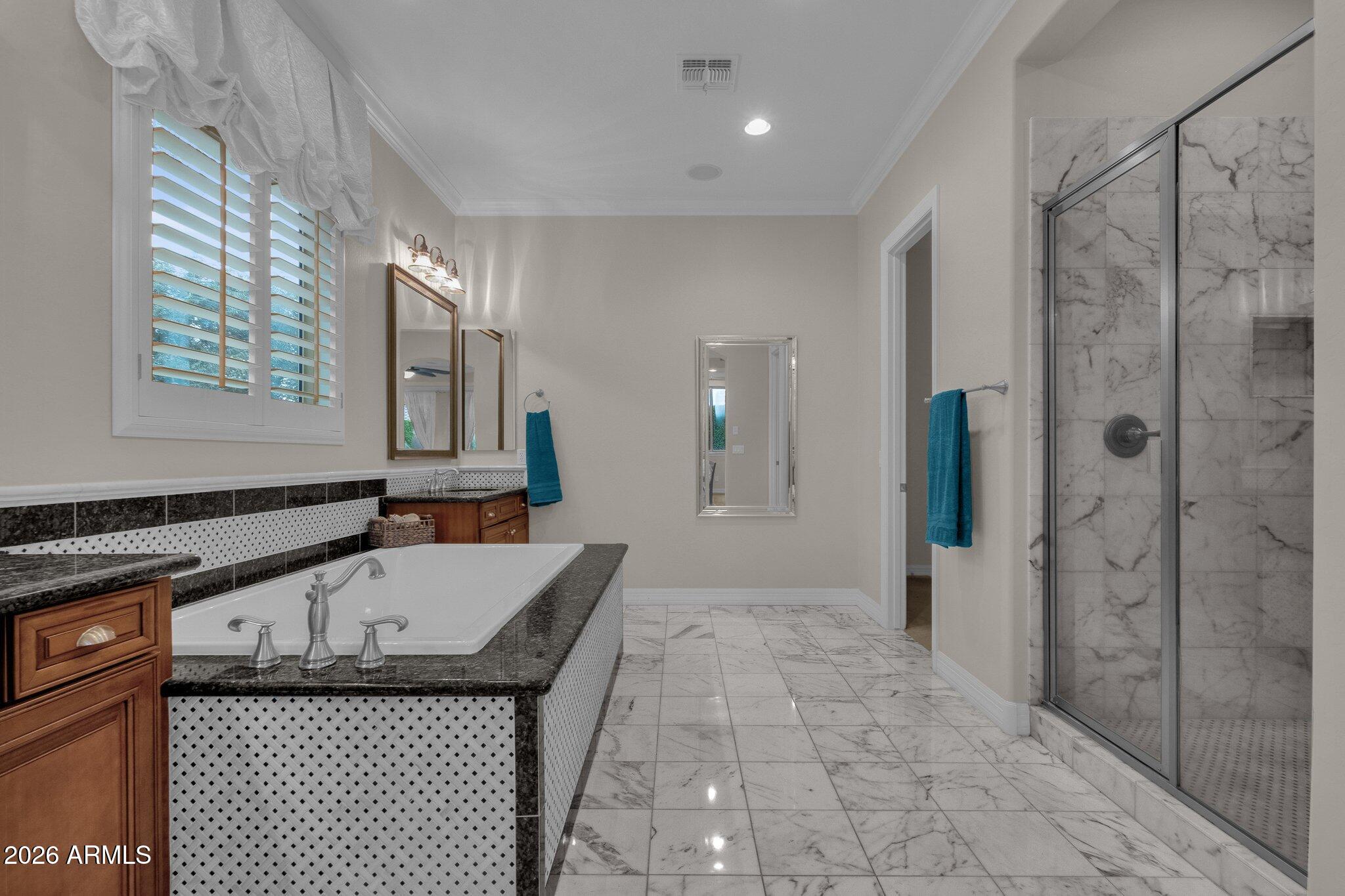 MONTELENA - Residential