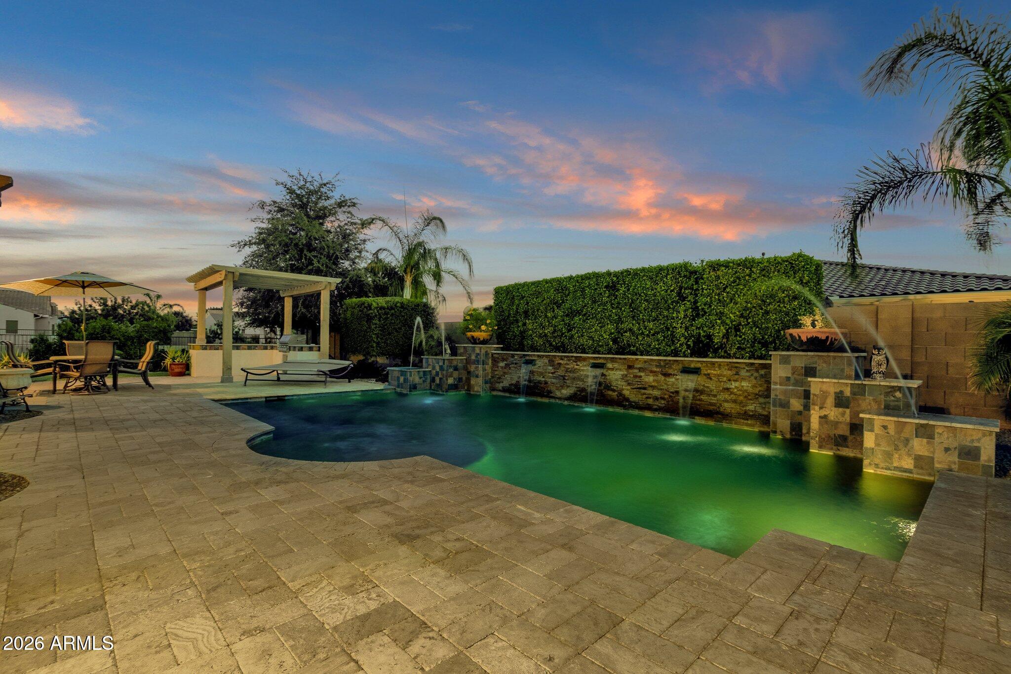 MONTELENA - Residential