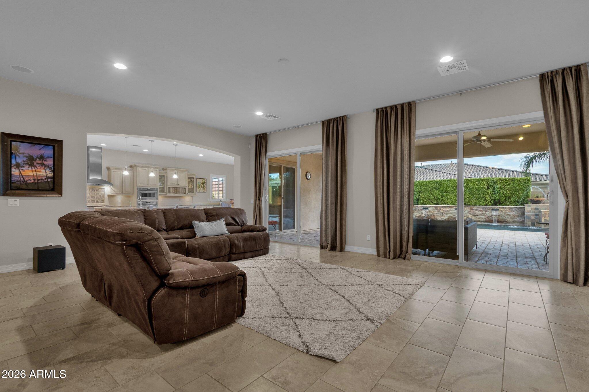 MONTELENA - Residential