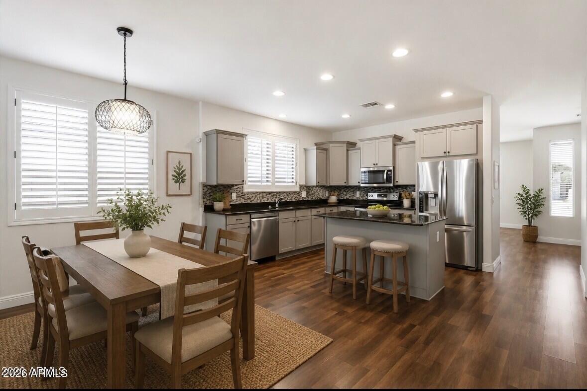 1614 W STEPHANIE Lane