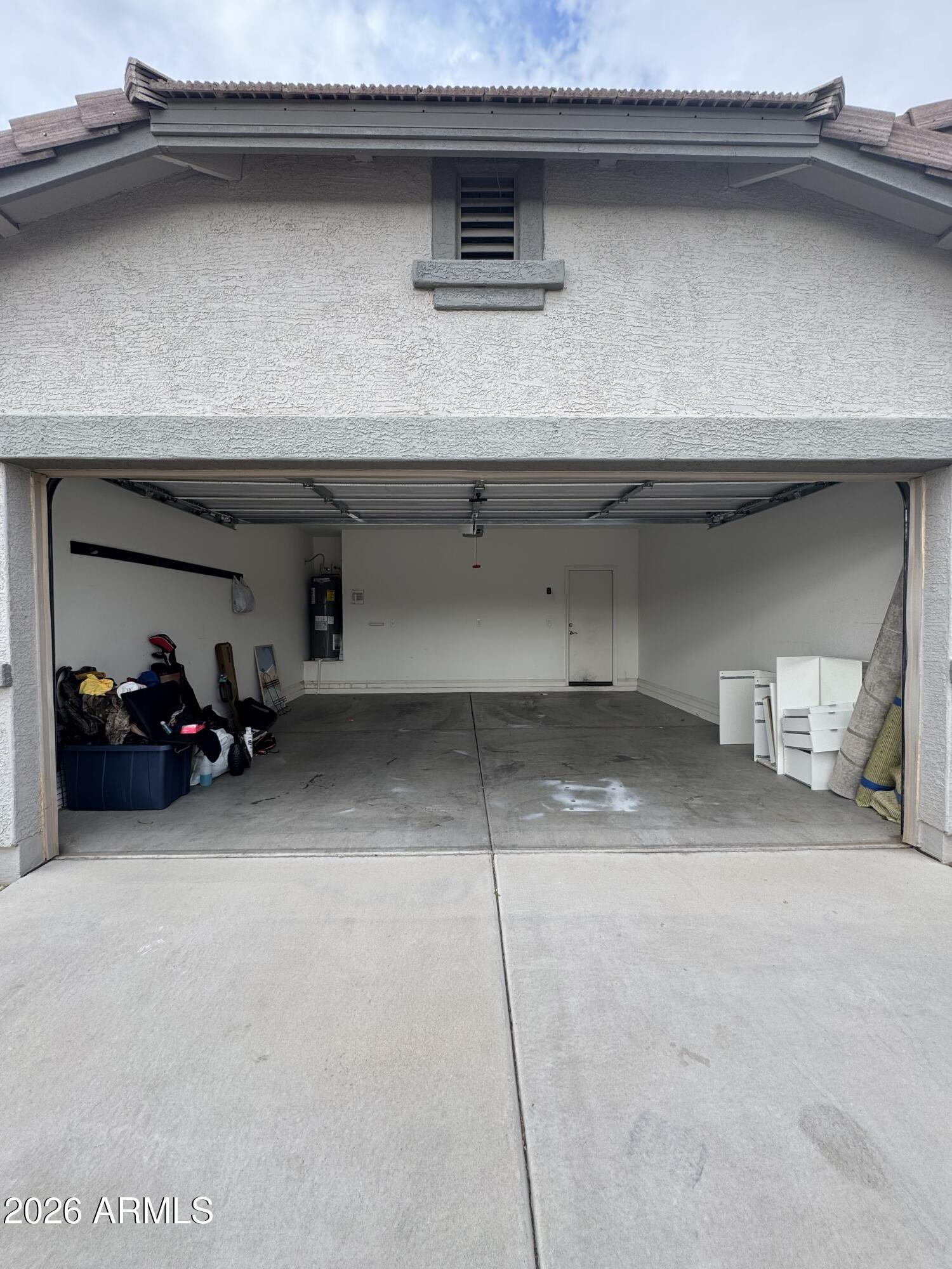 1614 W STEPHANIE Lane