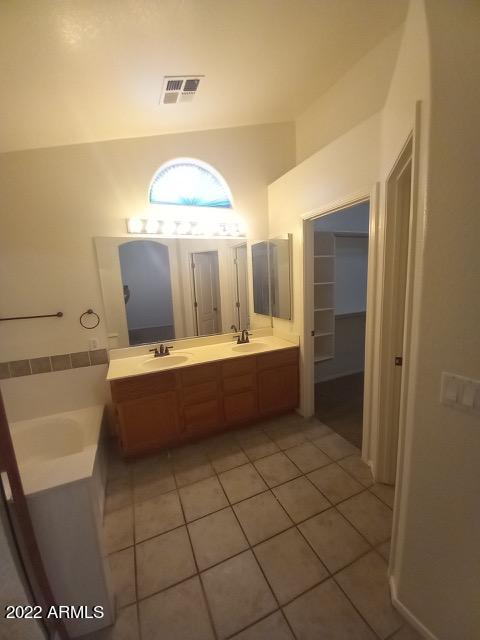 1338 E ENCINAS Avenue