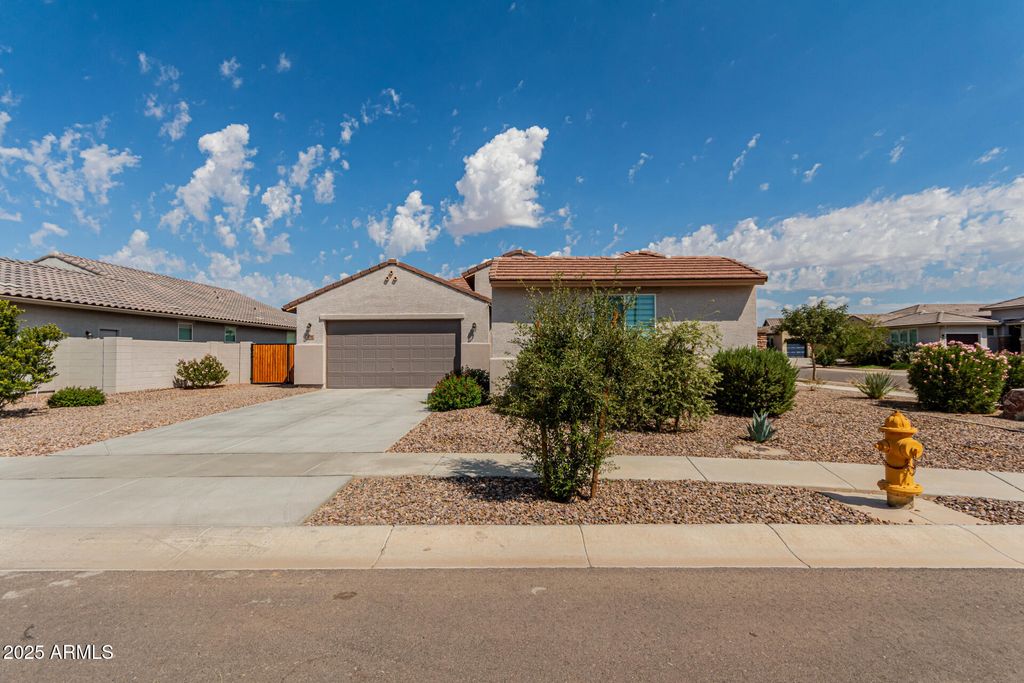 Photo of 1194 E Meadowridge Drive, Casa Grande, AZ 85122 (MLS # 6925147)