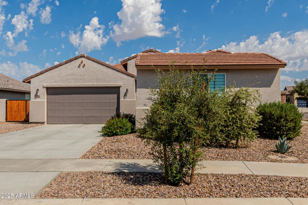 Photo of 1194 E Meadowridge Drive, Casa Grande, AZ 85122 (MLS # 6925147)