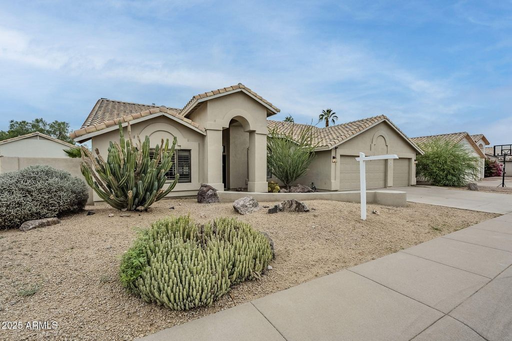 Photo of 3642 W Barcelona Drive, Chandler, AZ 85226 (MLS # 6931619)