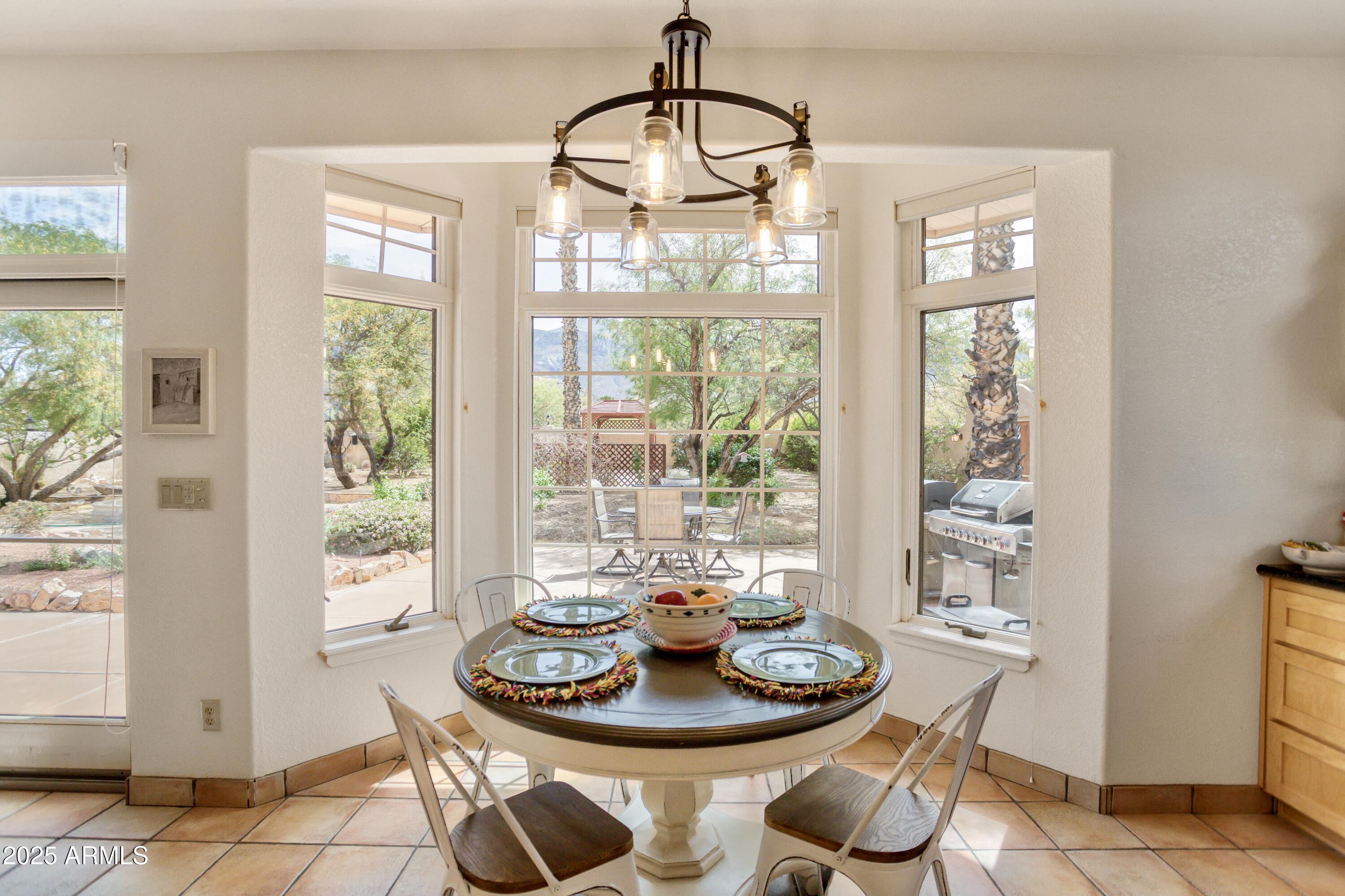 EXECUTIVE ACRES - Residential