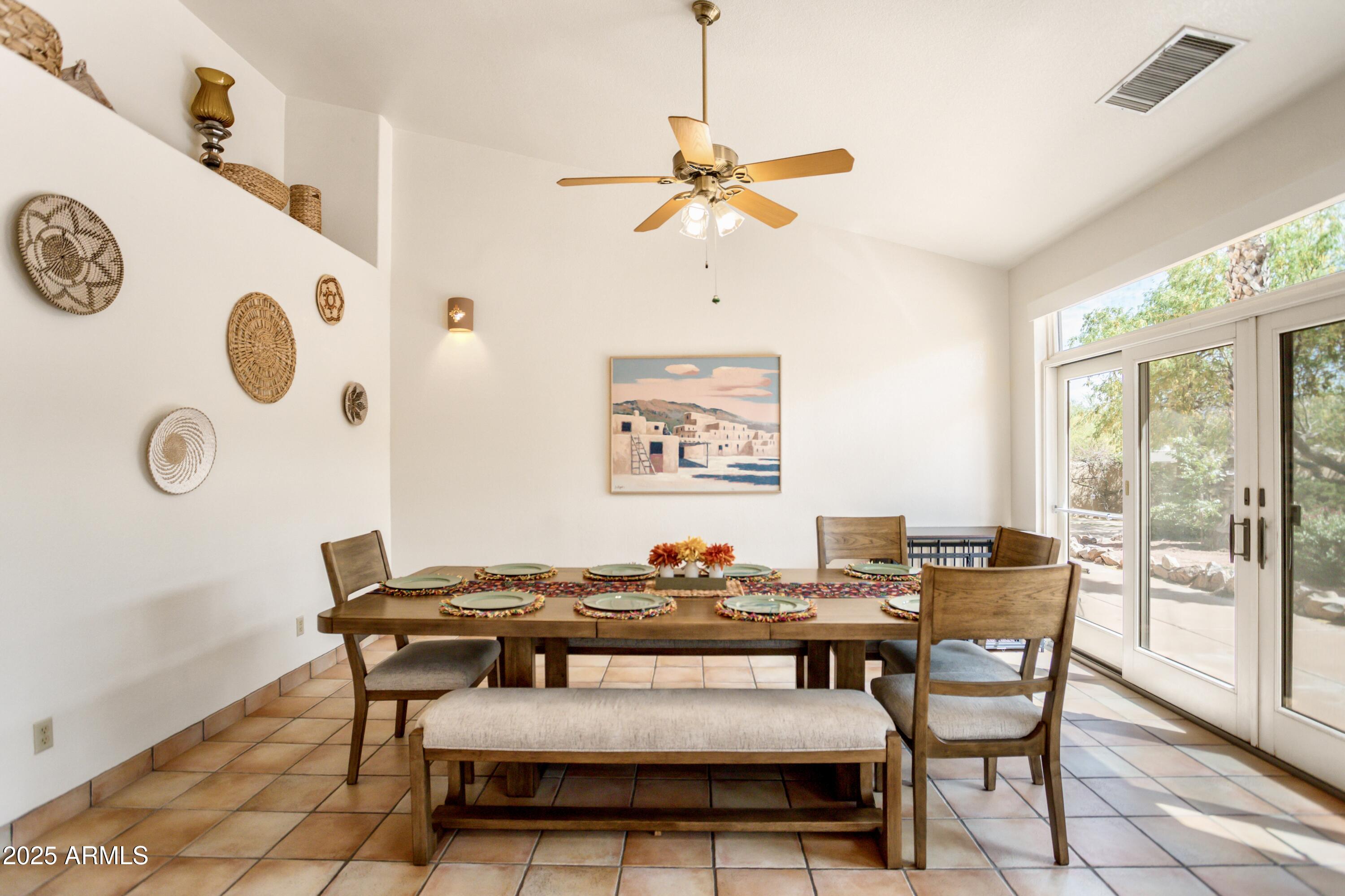 EXECUTIVE ACRES - Residential