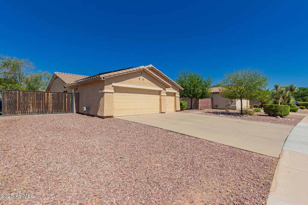 Photo of 2502 E Pony Lane, Gilbert, AZ 85295 (MLS # 6920803)