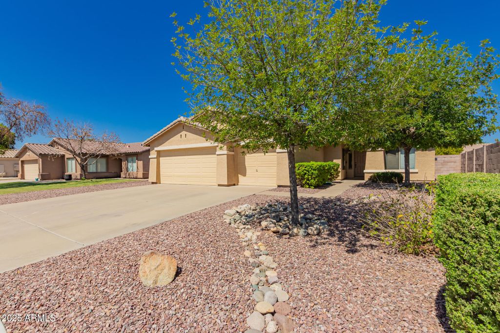 Photo of 2502 E Pony Lane, Gilbert, AZ 85295 (MLS # 6920803)