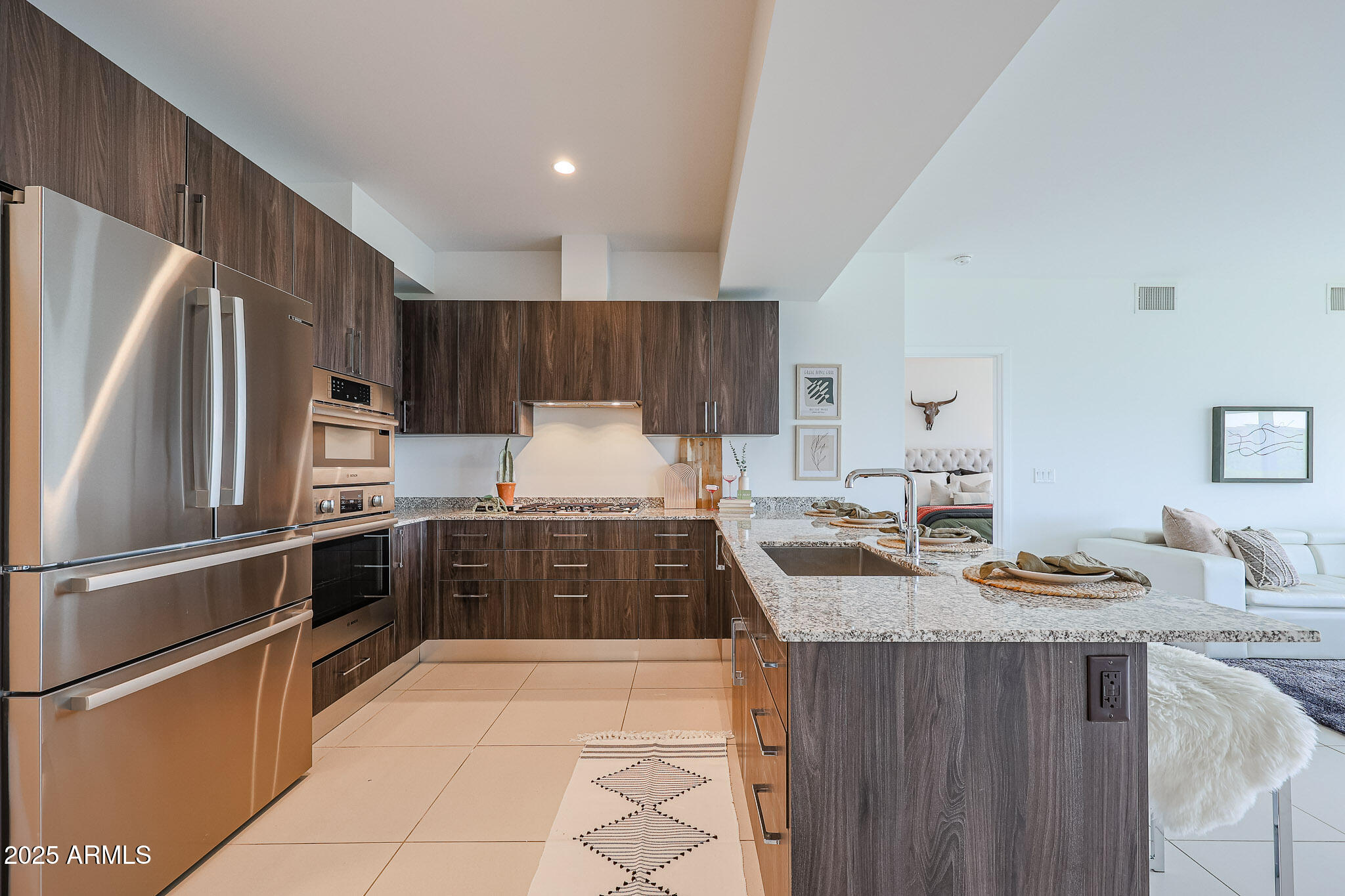 7180 E KIERLAND Boulevard 217