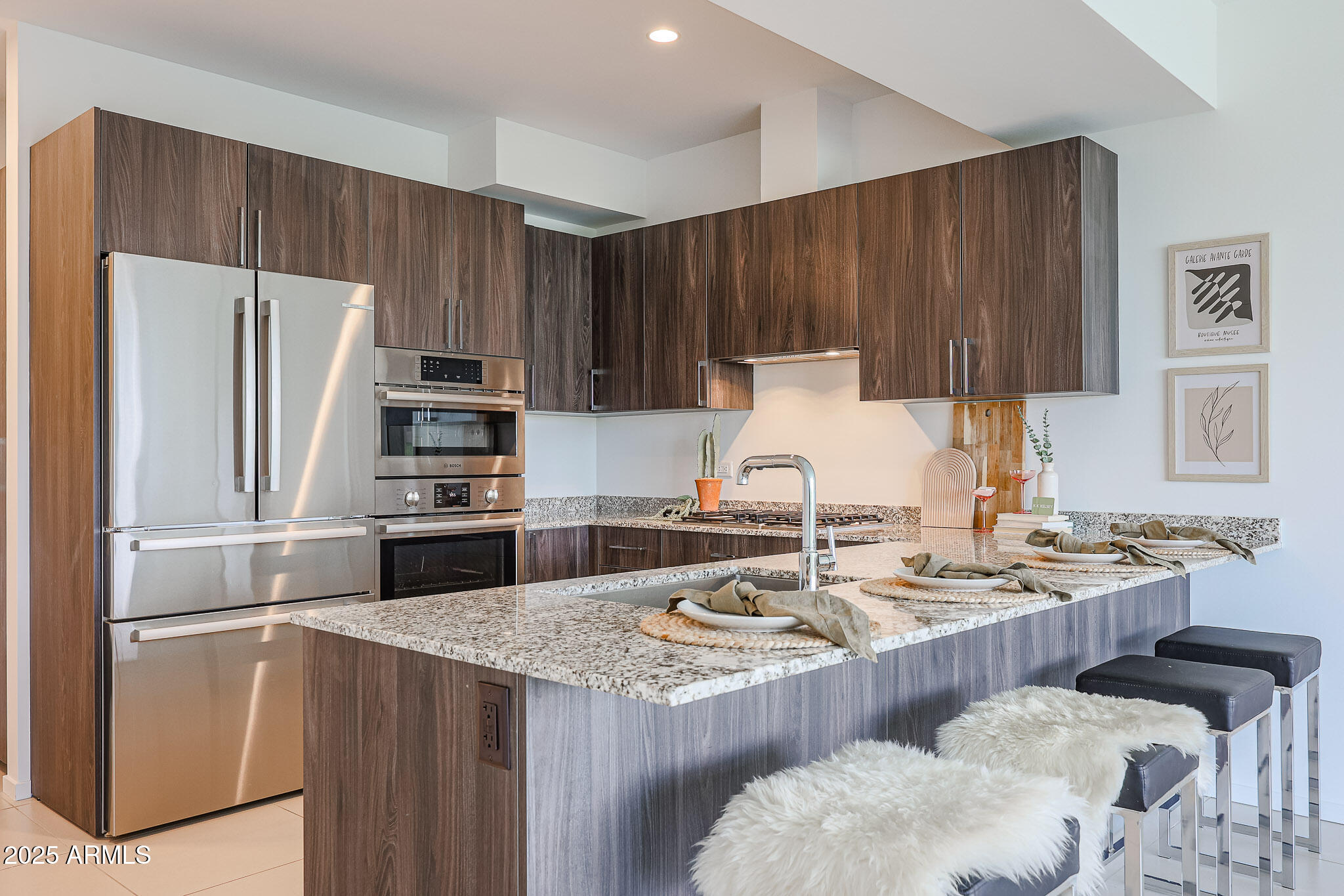 7180 E KIERLAND Boulevard 217