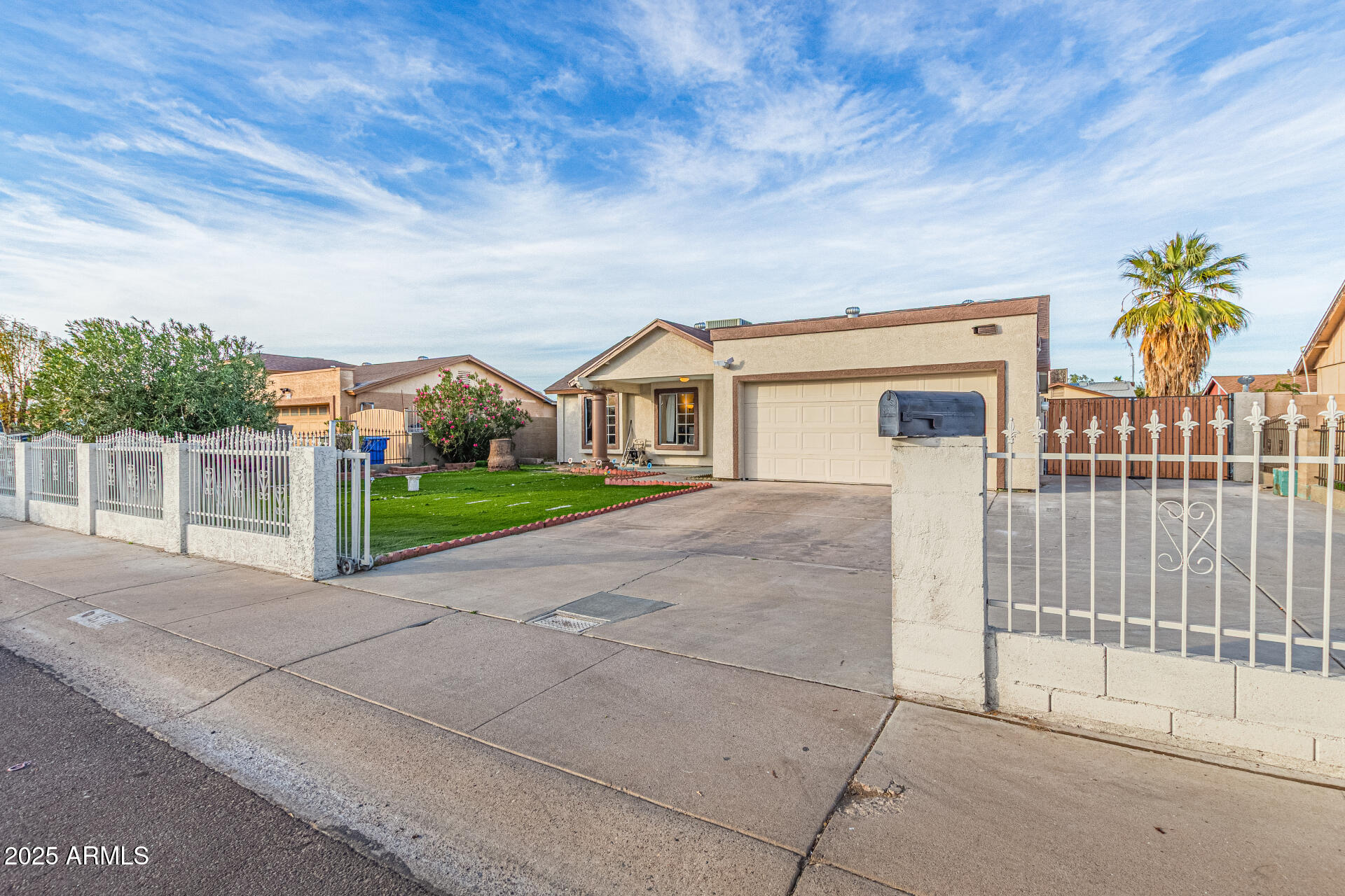 6718 W CATALINA Drive