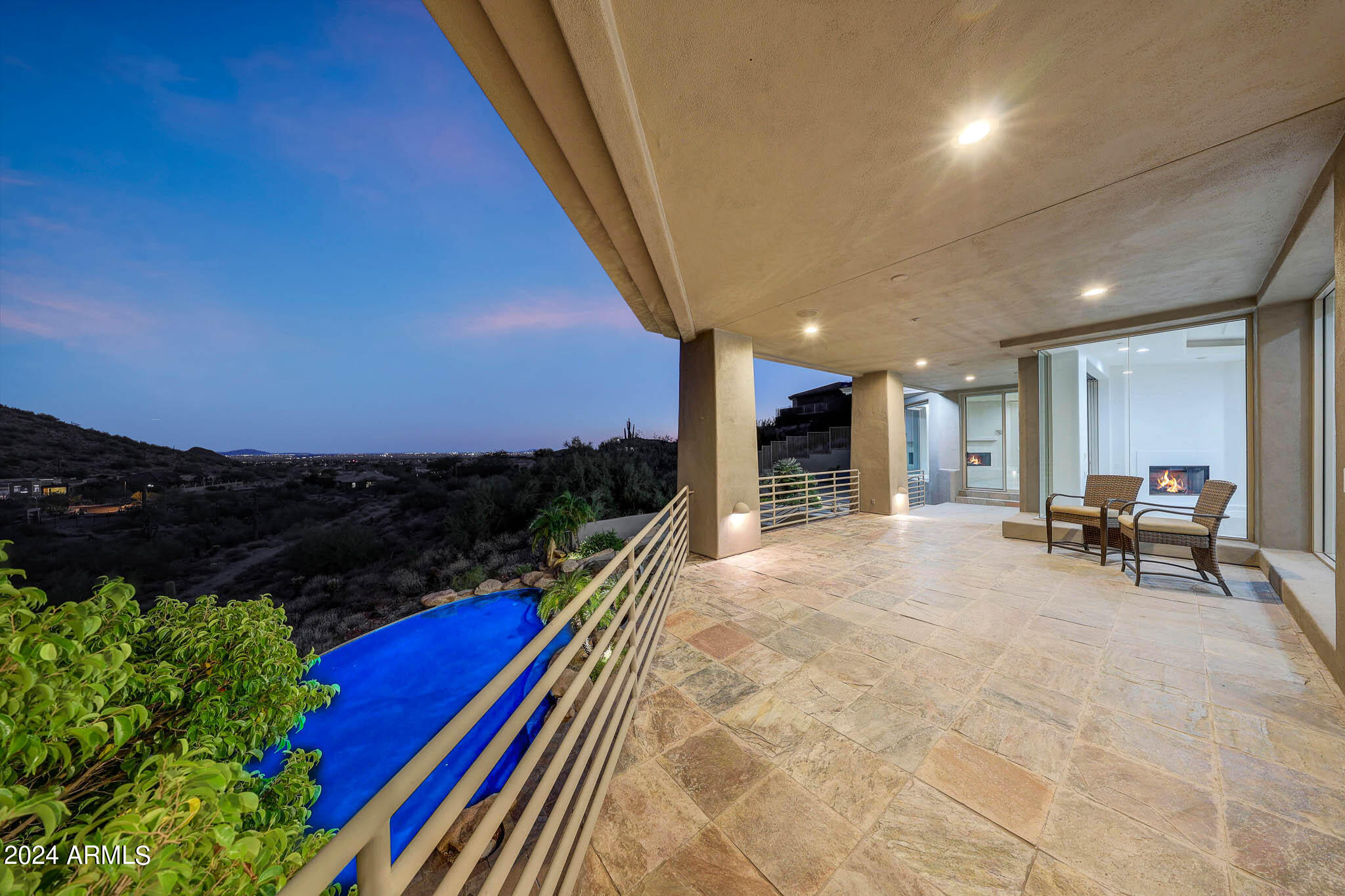 SCOTTSDALE MOUNTAIN - Residential