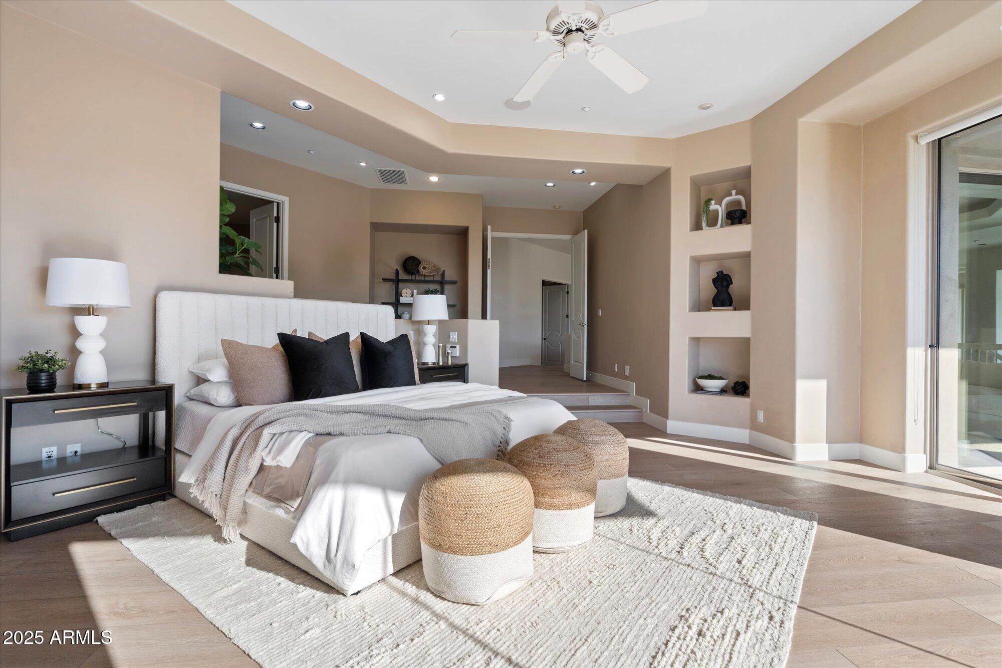 SCOTTSDALE MOUNTAIN - Residential