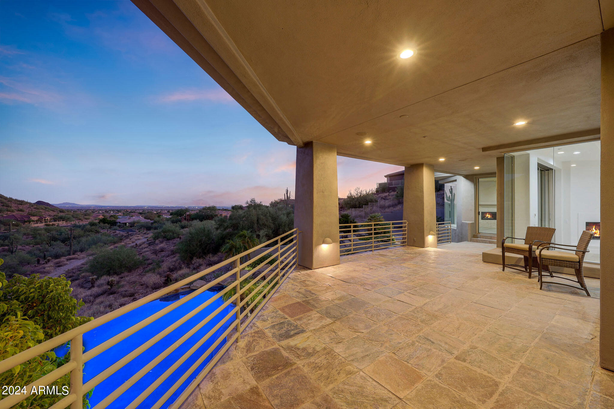 SCOTTSDALE MOUNTAIN - Residential