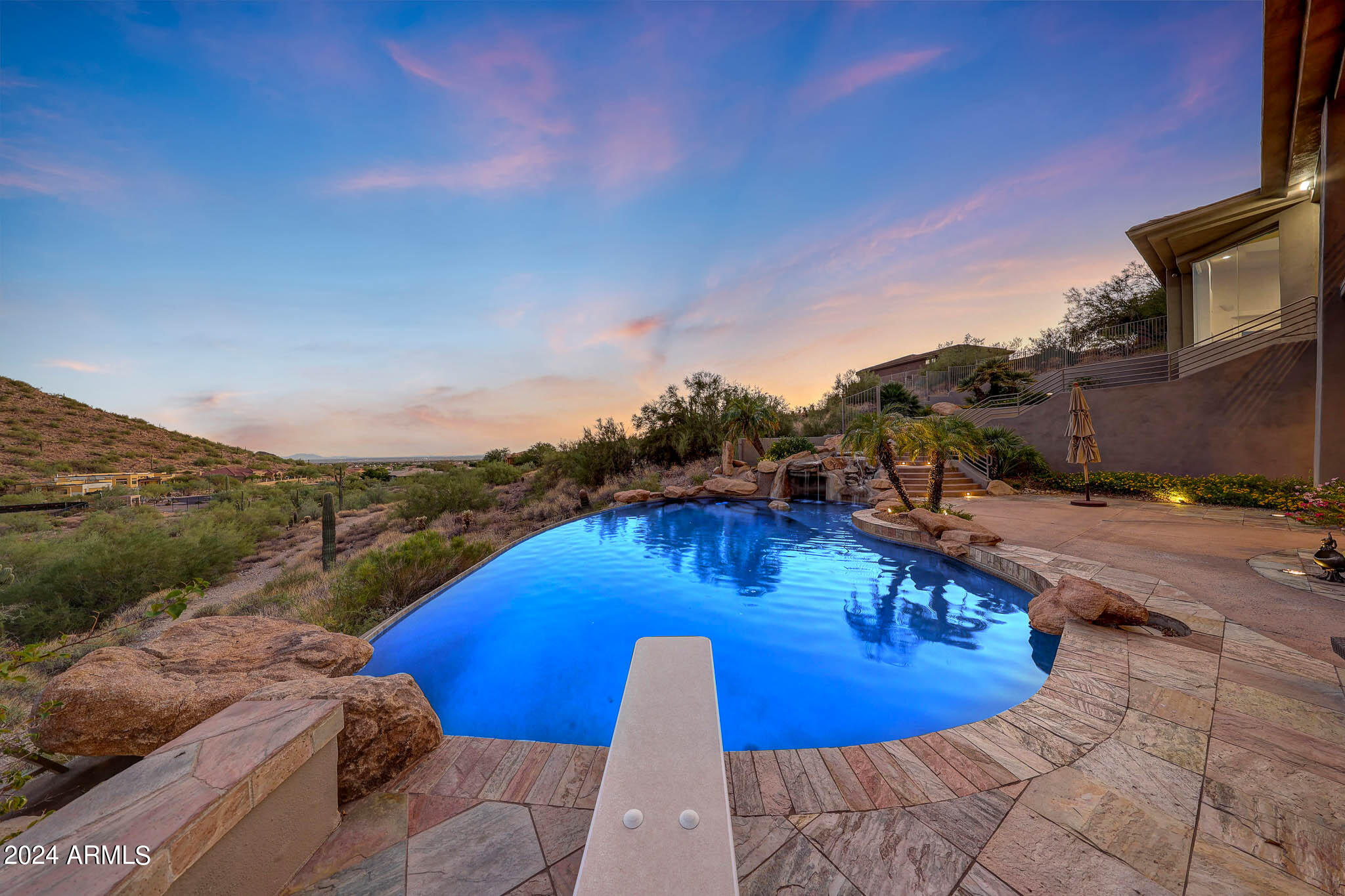 SCOTTSDALE MOUNTAIN - Residential