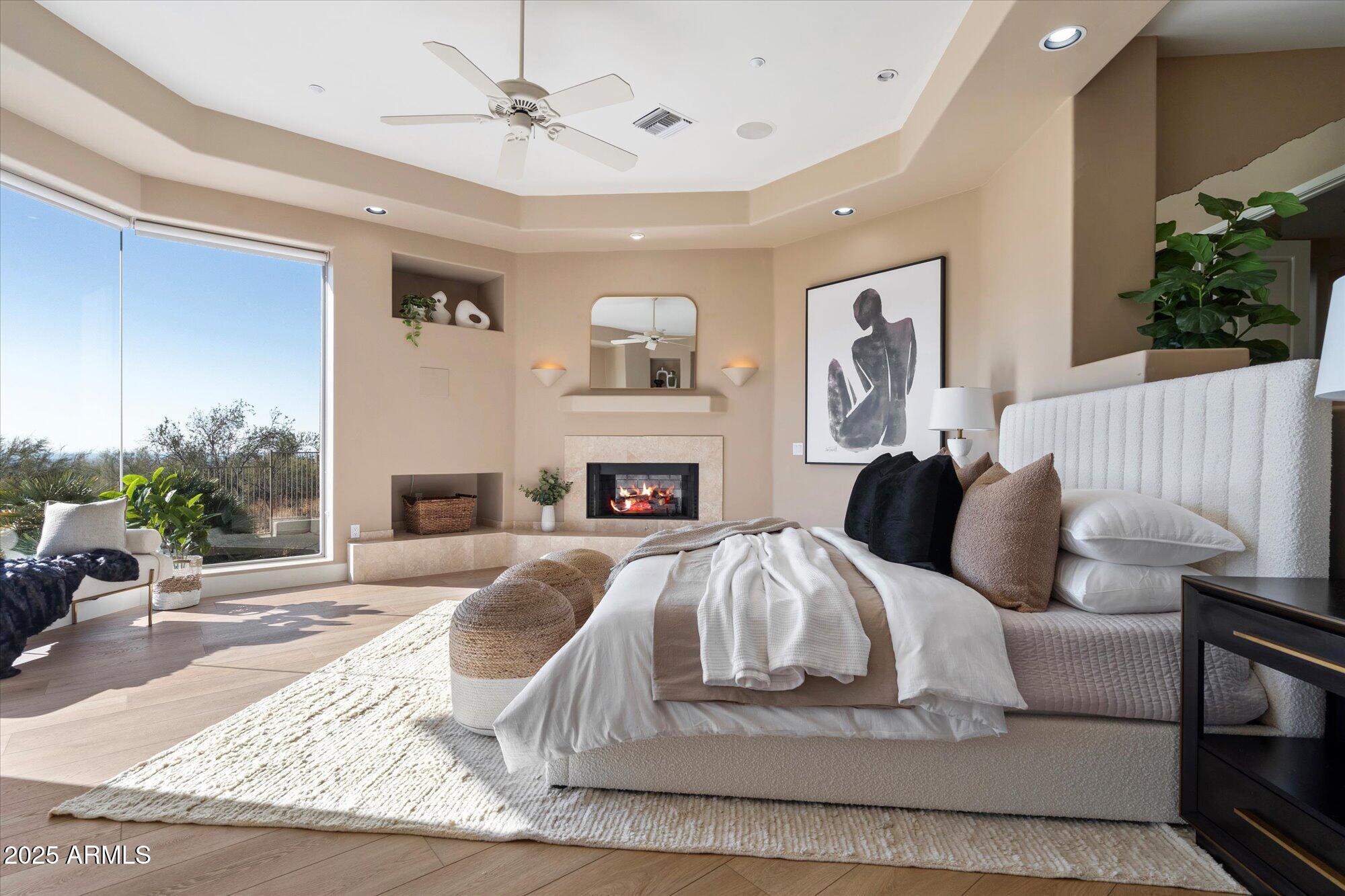 SCOTTSDALE MOUNTAIN - Residential