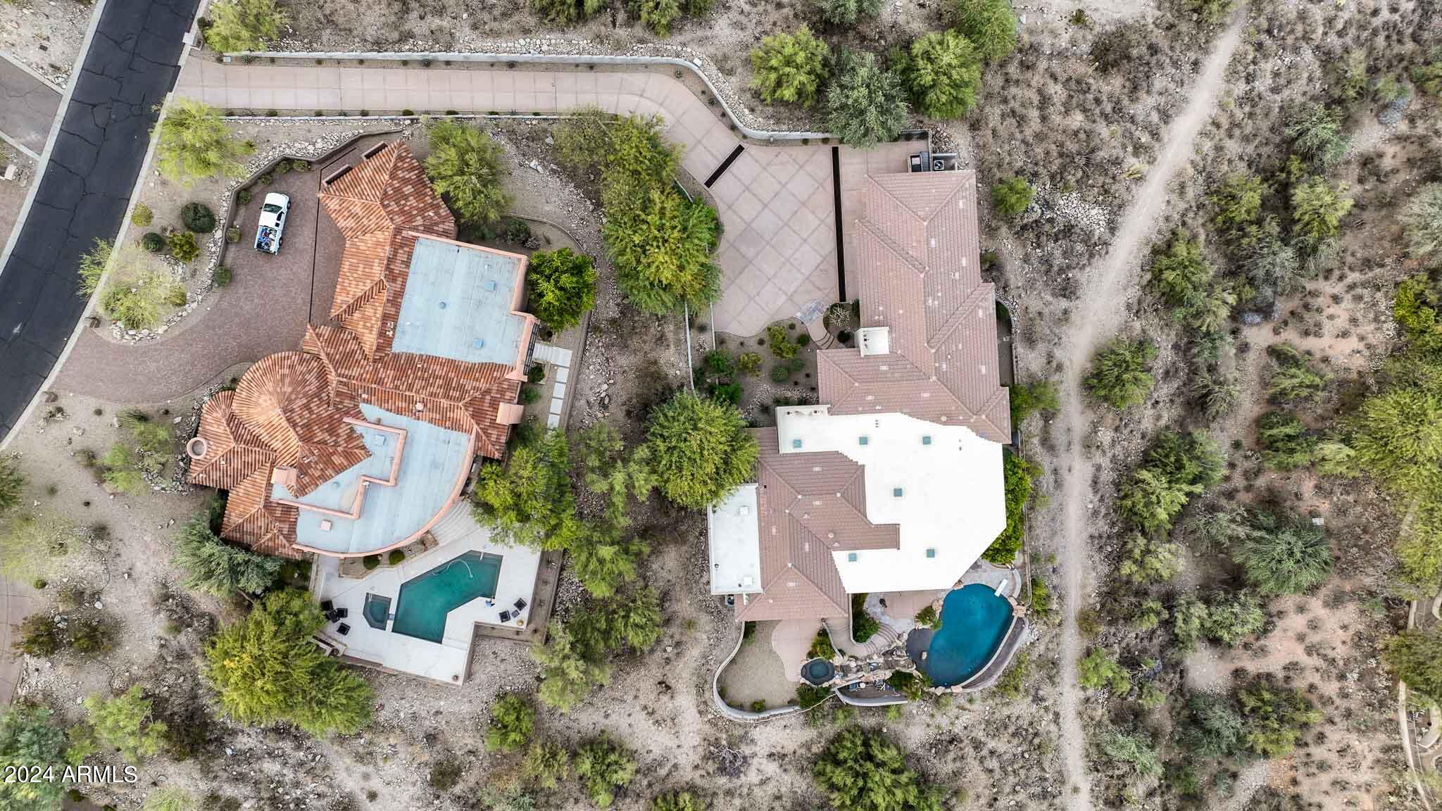 SCOTTSDALE MOUNTAIN - Residential