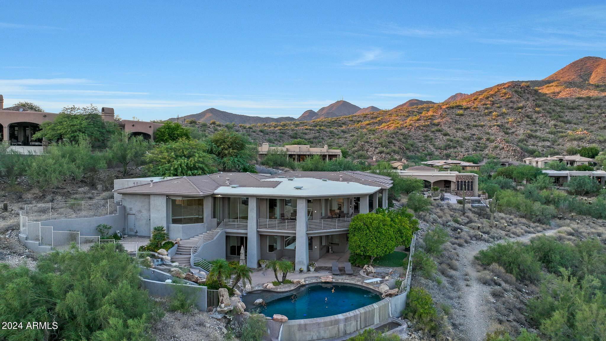 SCOTTSDALE MOUNTAIN - Residential