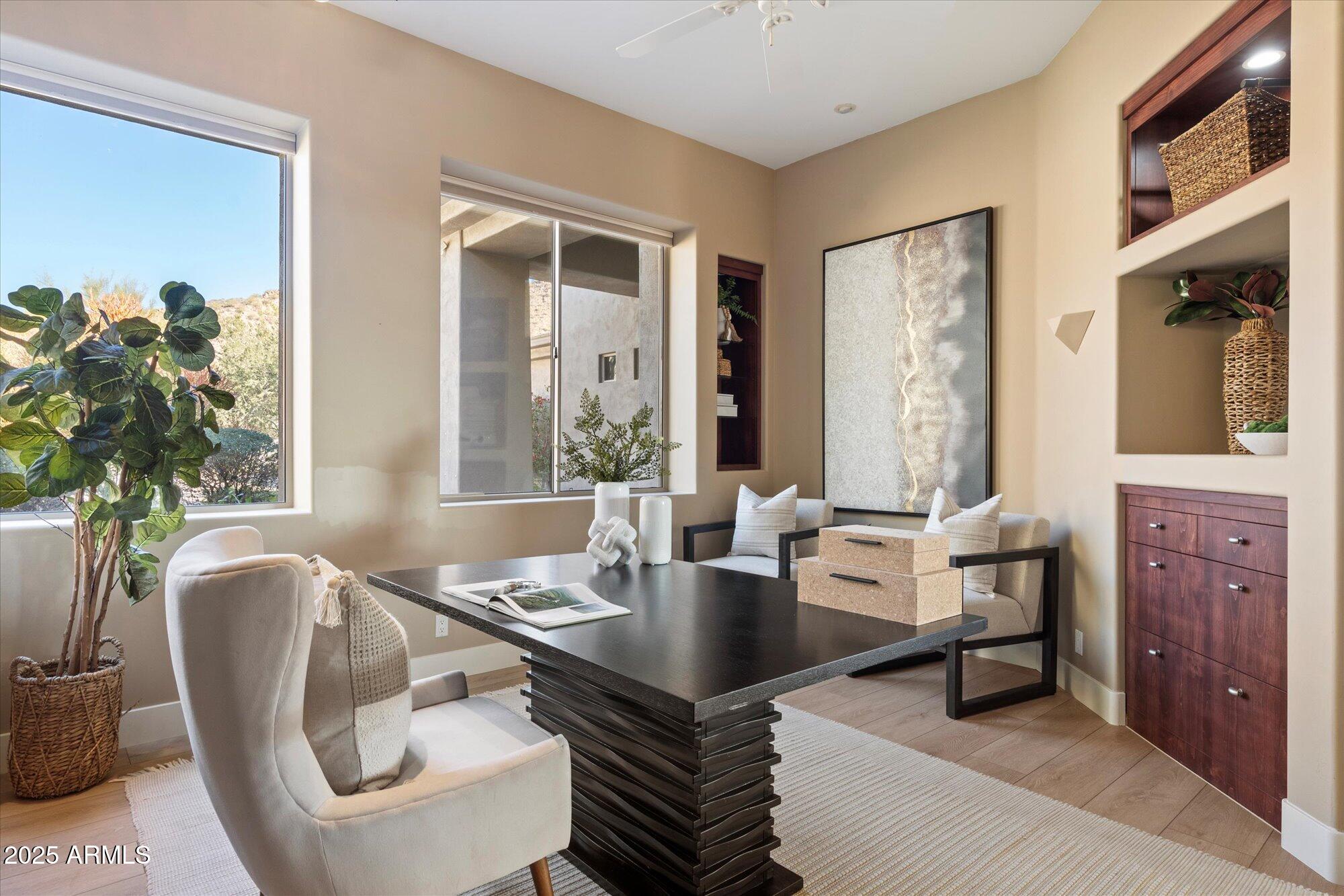SCOTTSDALE MOUNTAIN - Residential