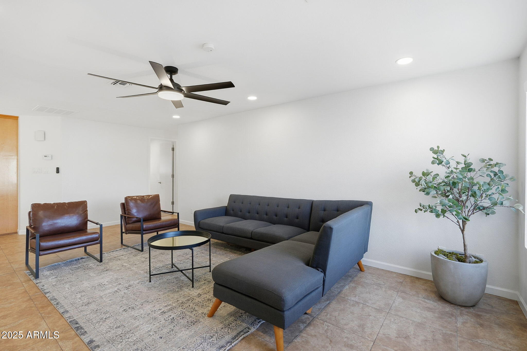 233 E HUNTINGTON Drive