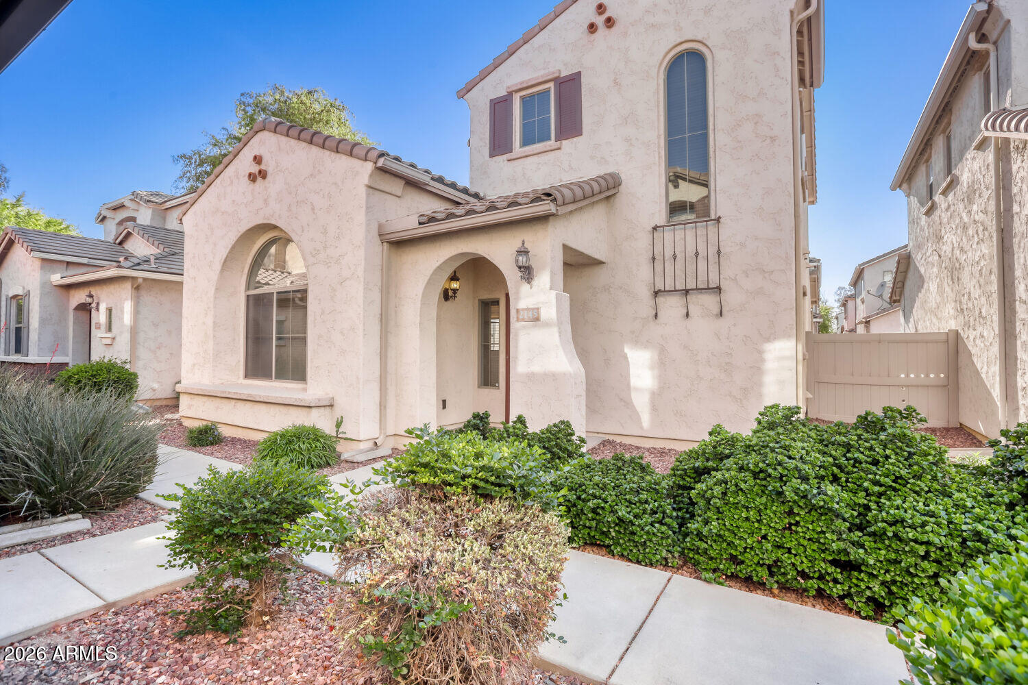 2145 W MONTE CRISTO Avenue