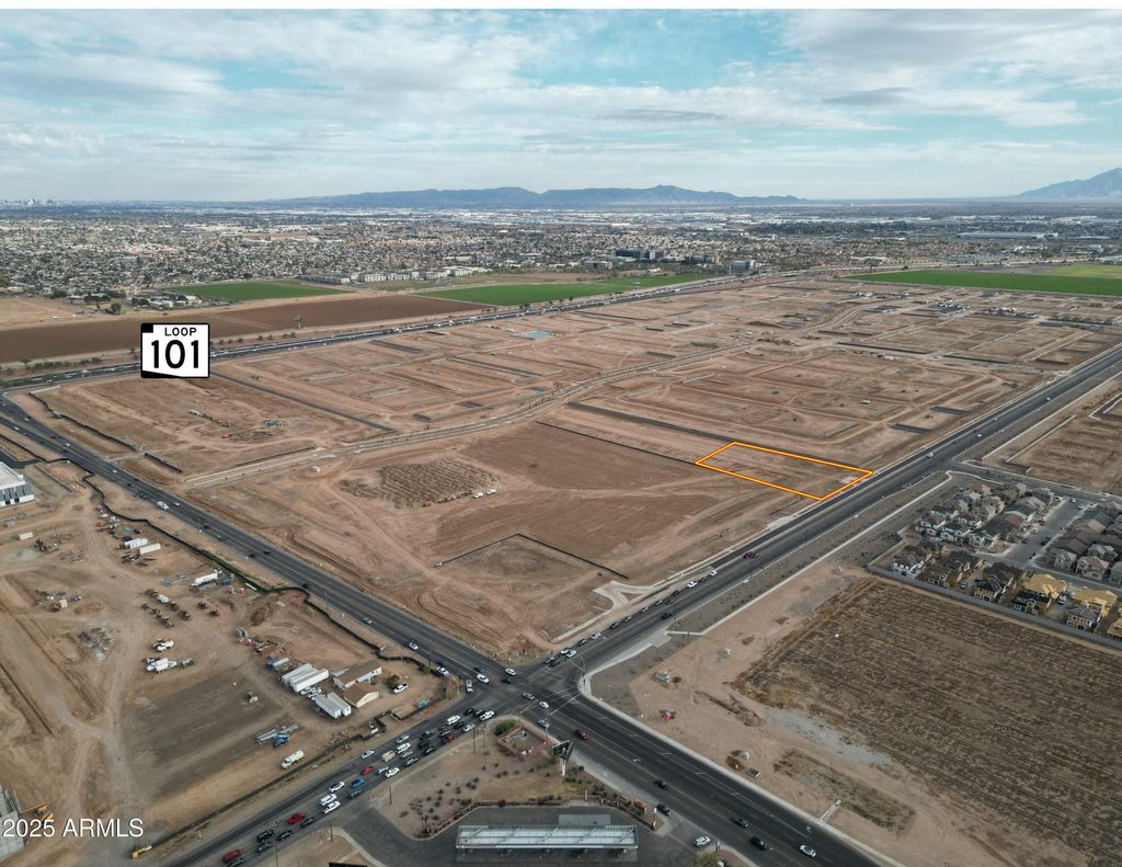 Photo of 3777 N 99th Avenue #E, Phoenix, AZ 85037 (MLS # 6817998)