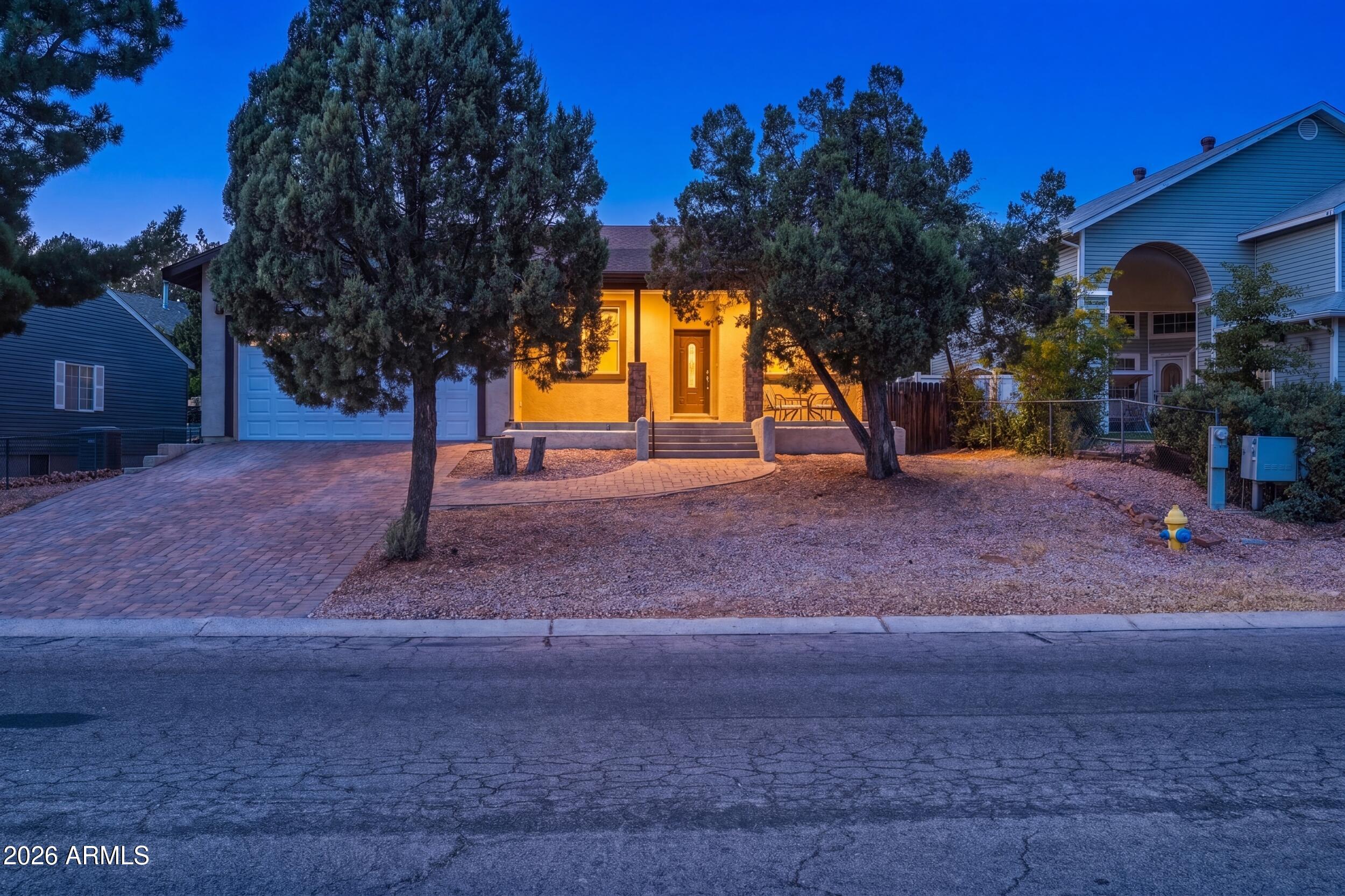 710 W SHERWOOD Drive