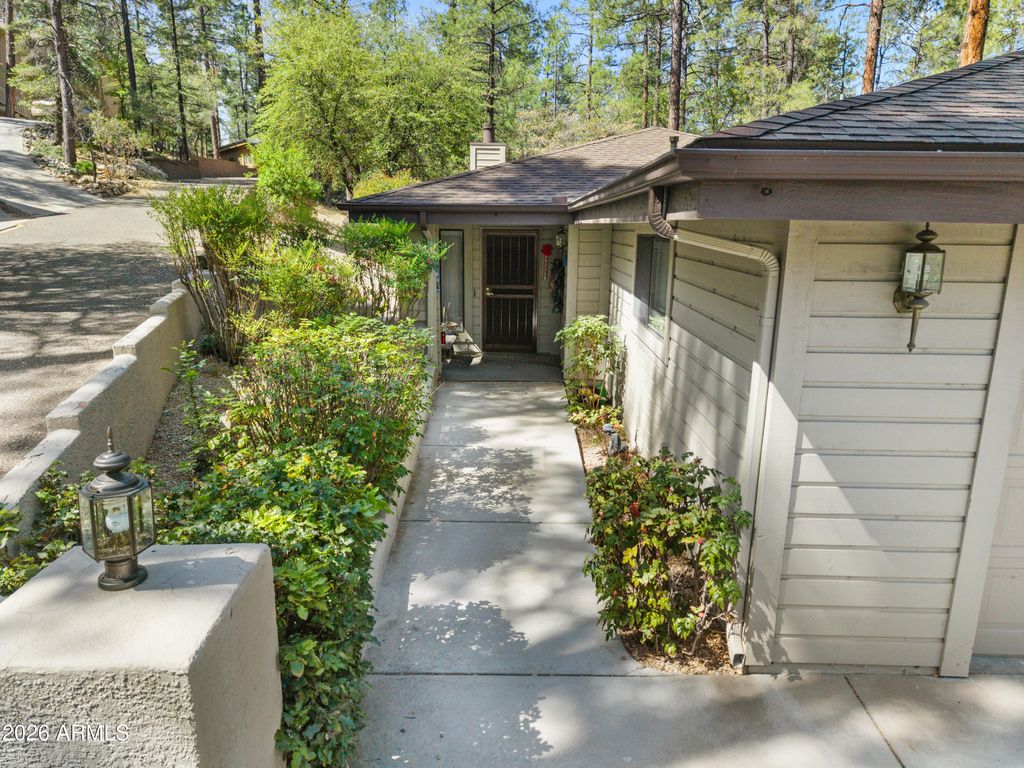Photo of 305 Ridge Court, Prescott, AZ 86303 (MLS # 7032515)