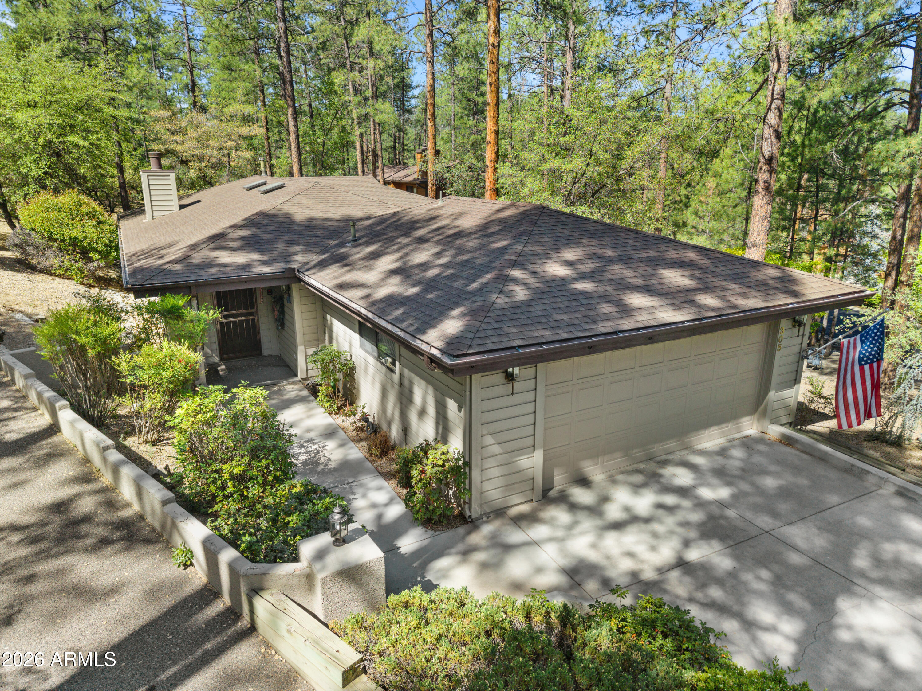305 Ridge Court