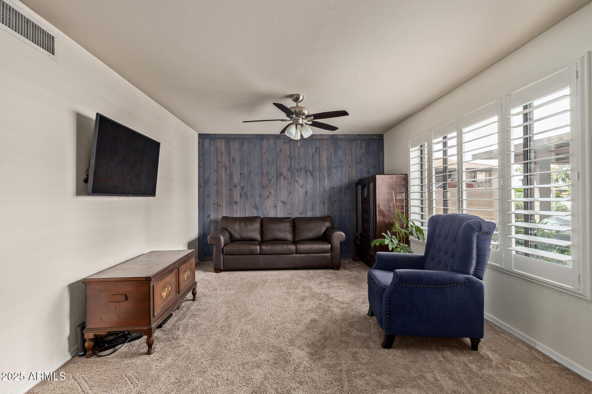 1402 E GUADALUPE Road 149