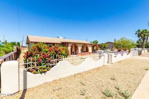 A home in El Mirage