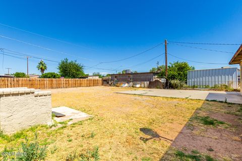 A home in El Mirage