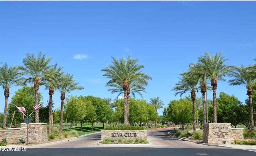 TRILOGY AT VISTANCIA - Residential