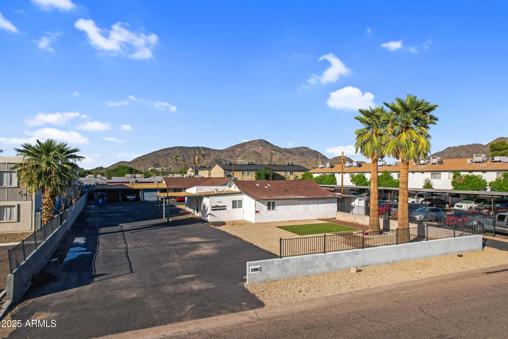 Photo of 1802 W Vogel Avenue, Phoenix, AZ 85021 (MLS # 6937481)