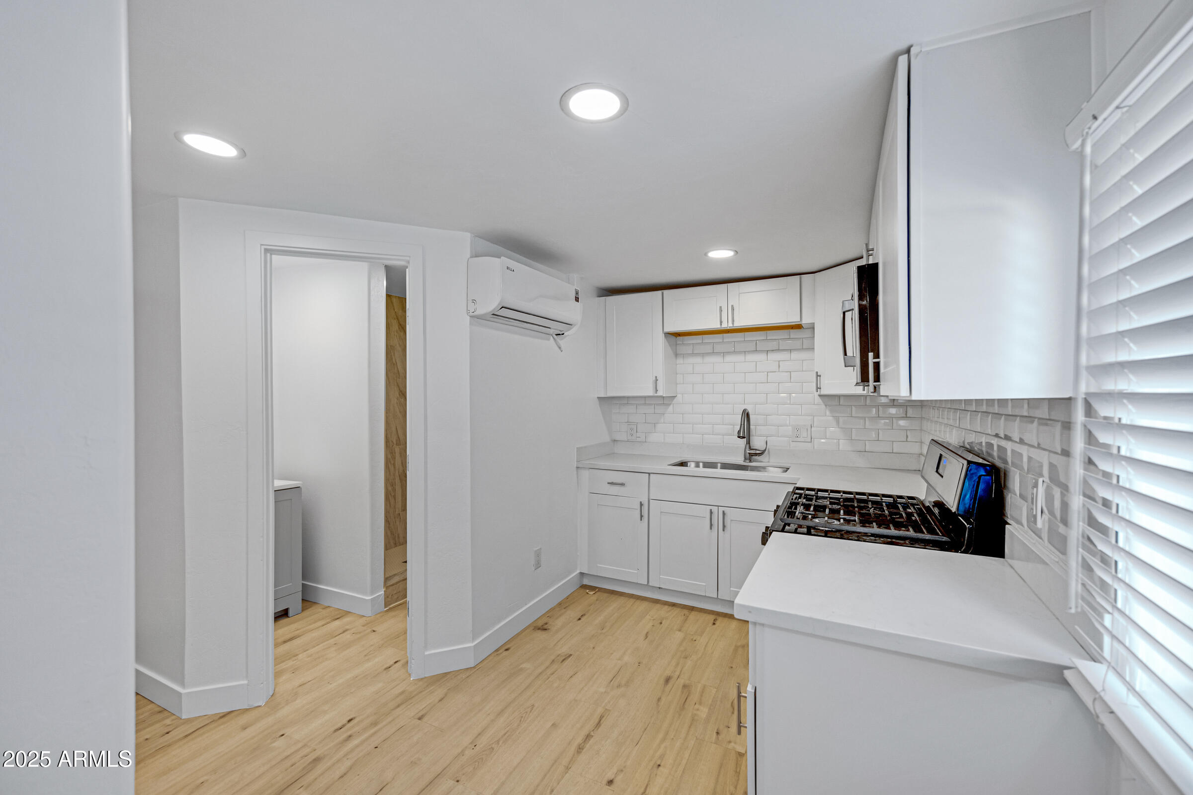 IDLE EASE - Residential Income