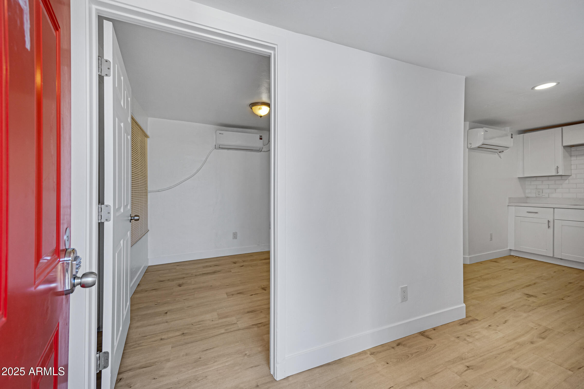 IDLE EASE - Residential Income