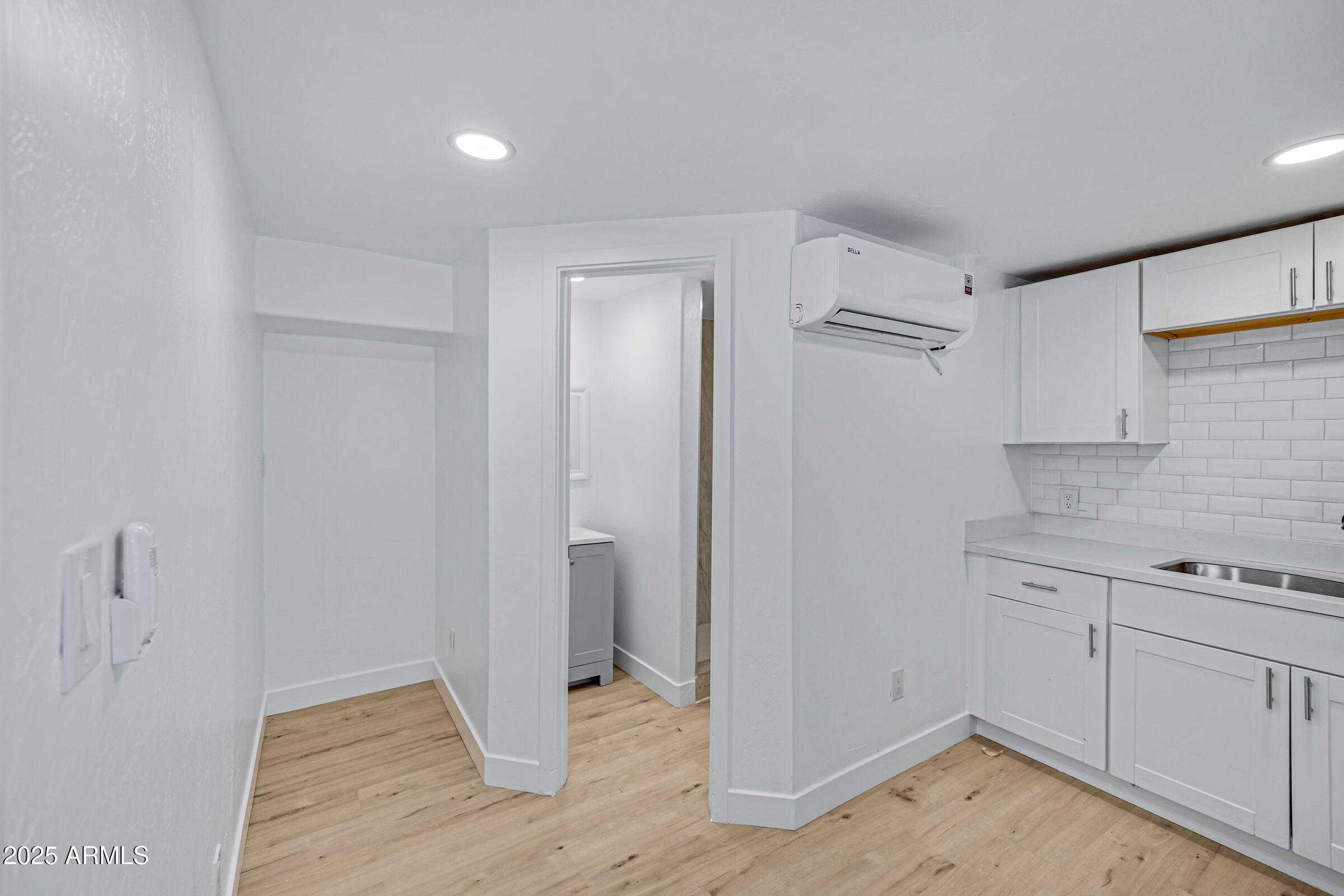 IDLE EASE - Residential Income
