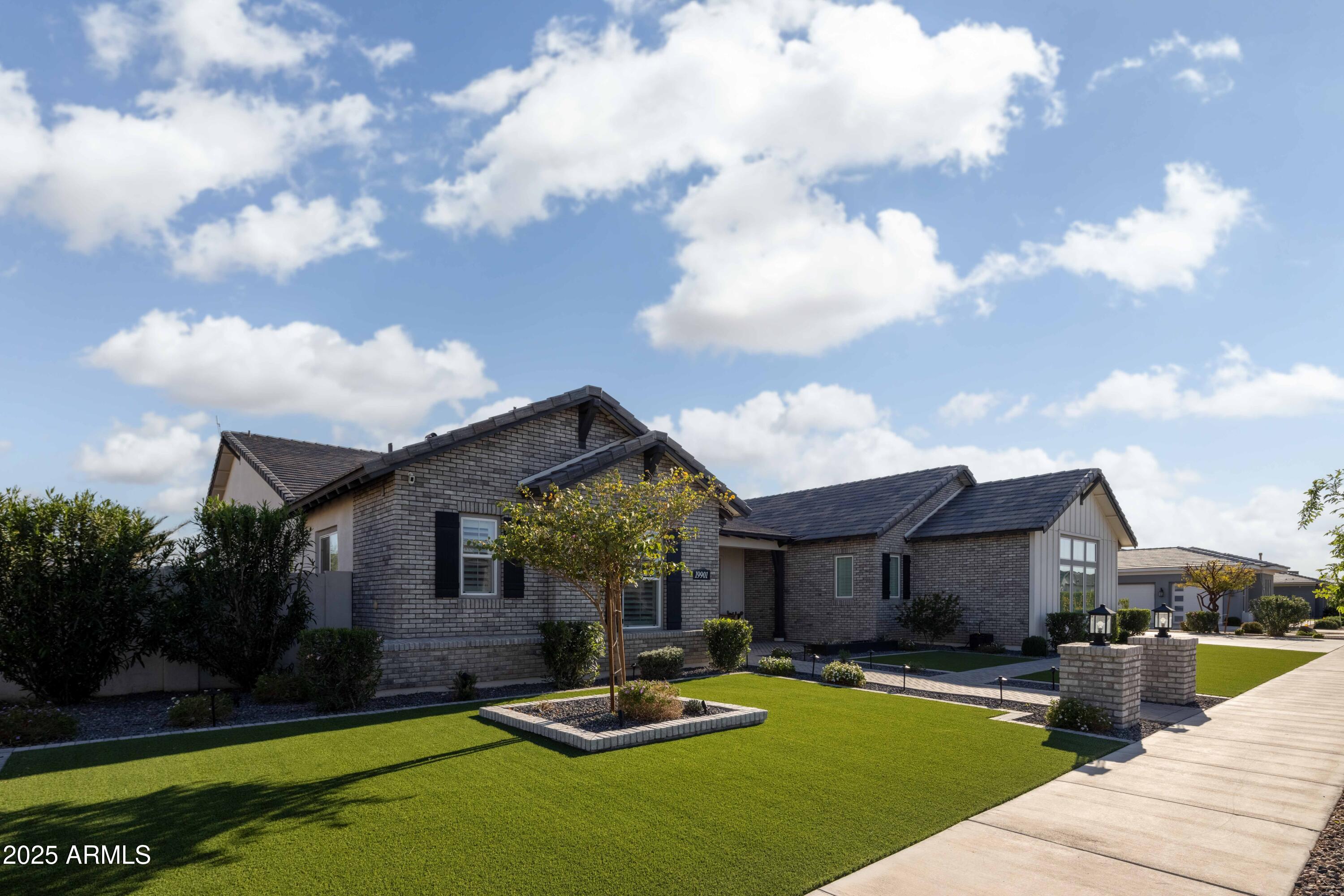 19901 E Country Meadows Drive