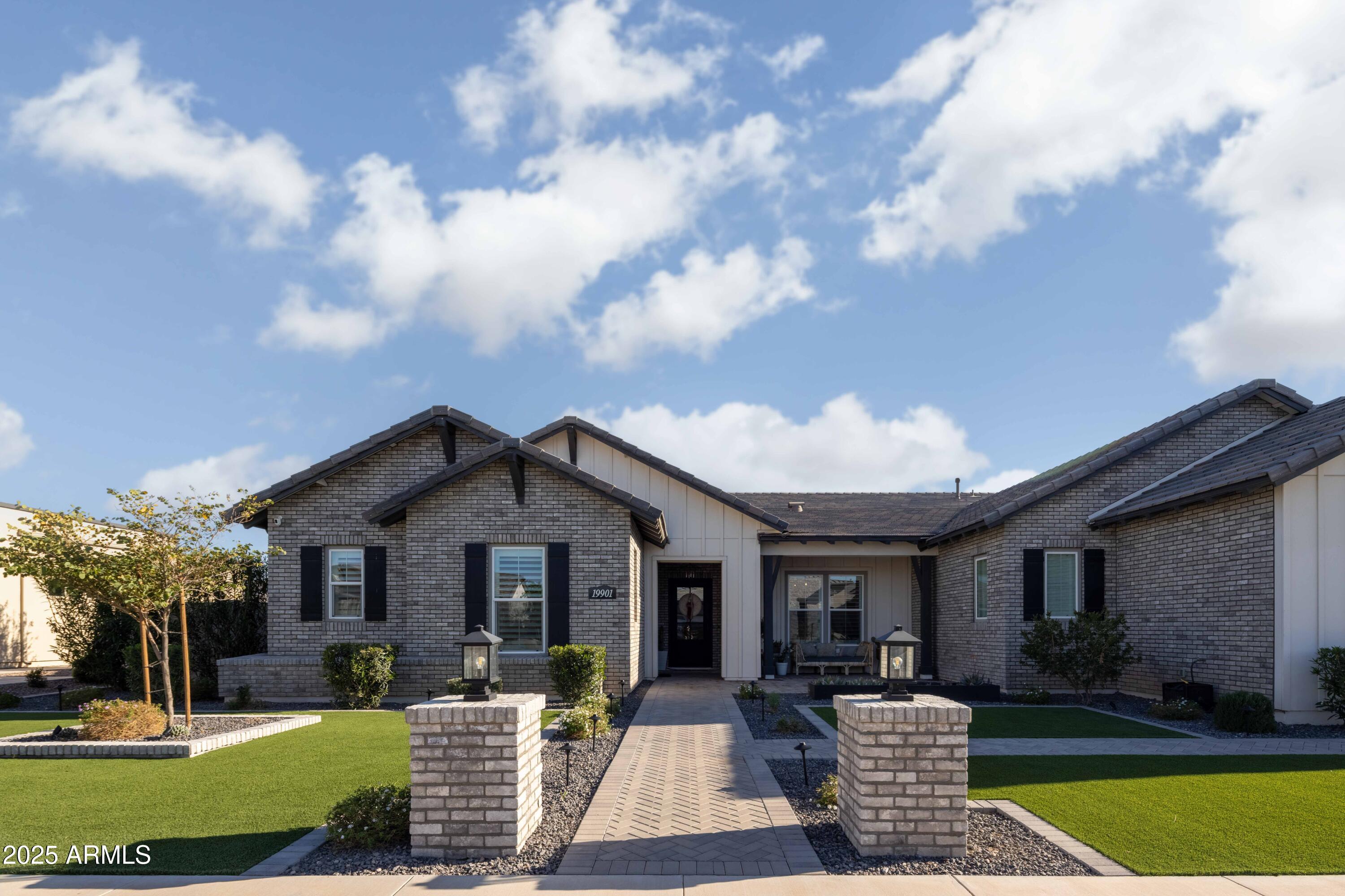 19901 E Country Meadows Drive