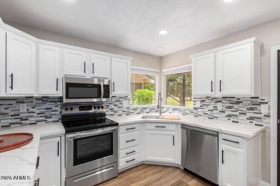19532 N 142ND Drive