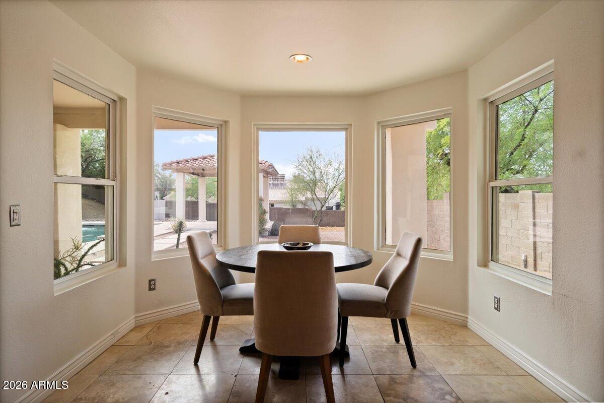 1221 E CLAIRE Drive