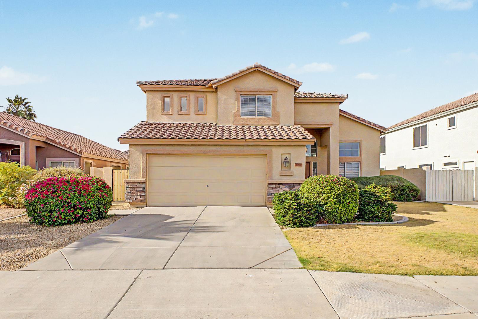 7464 W POTTER Drive
