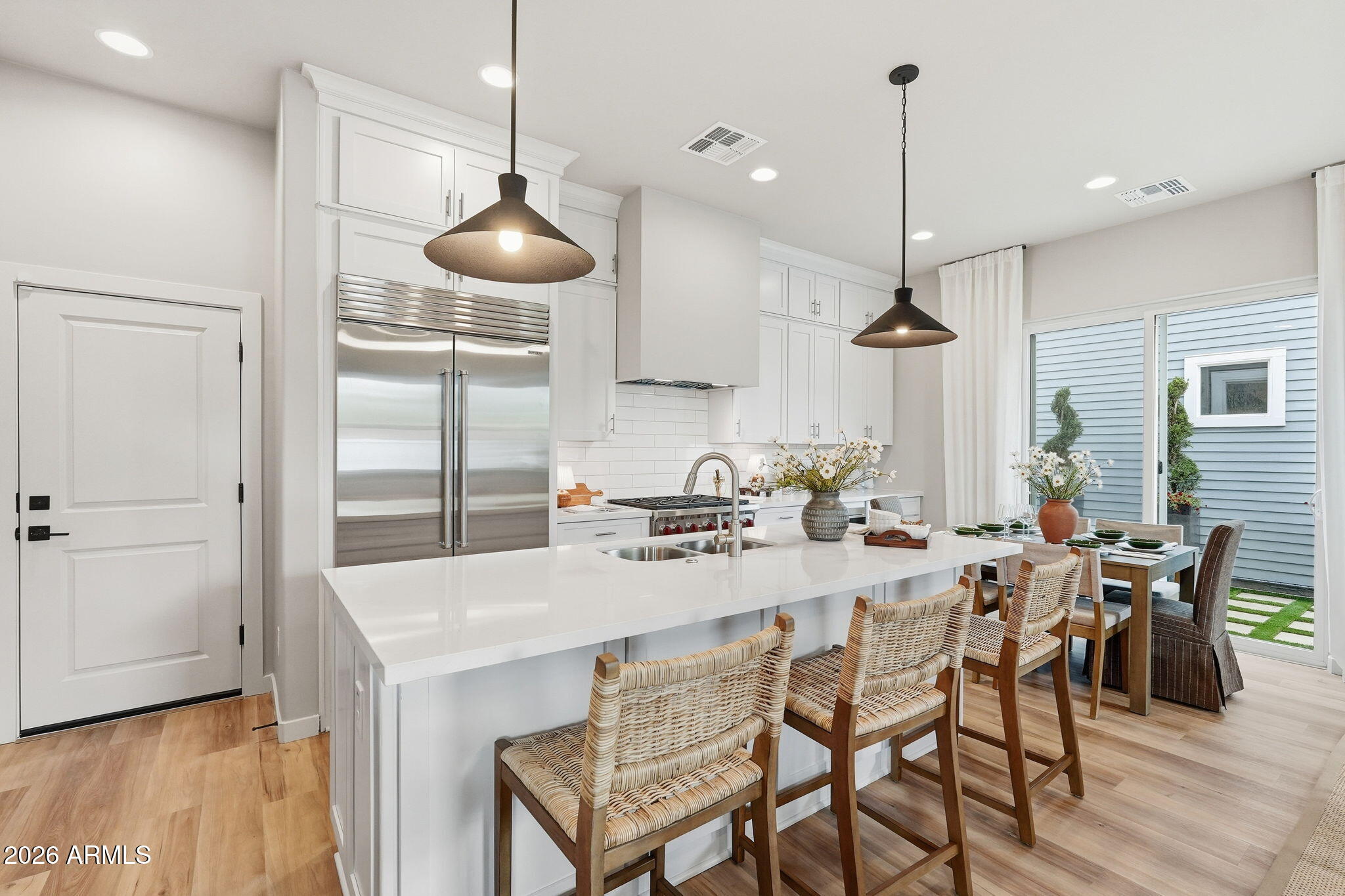 121 W Willo Court